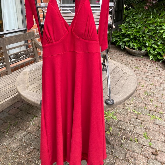 Red Dress with Bra Padding Size Large - Picture 2 of 8